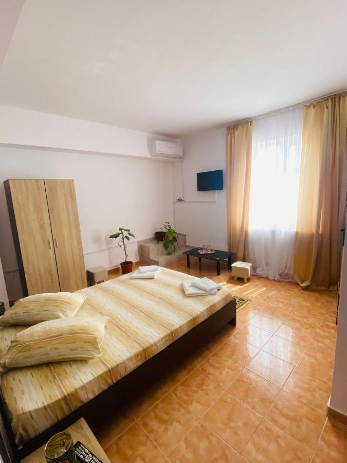 Hotel Casa Ana Bucarest Esterno foto